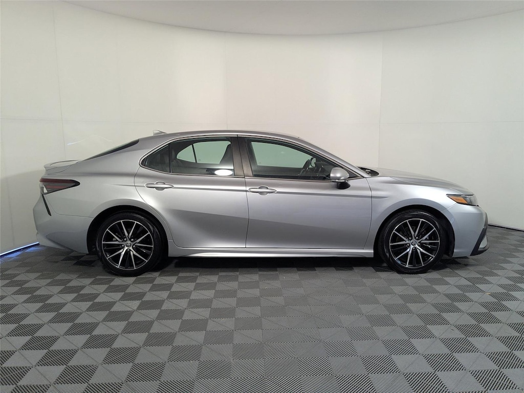 Certified 2022 Toyota Camry SE Sedan