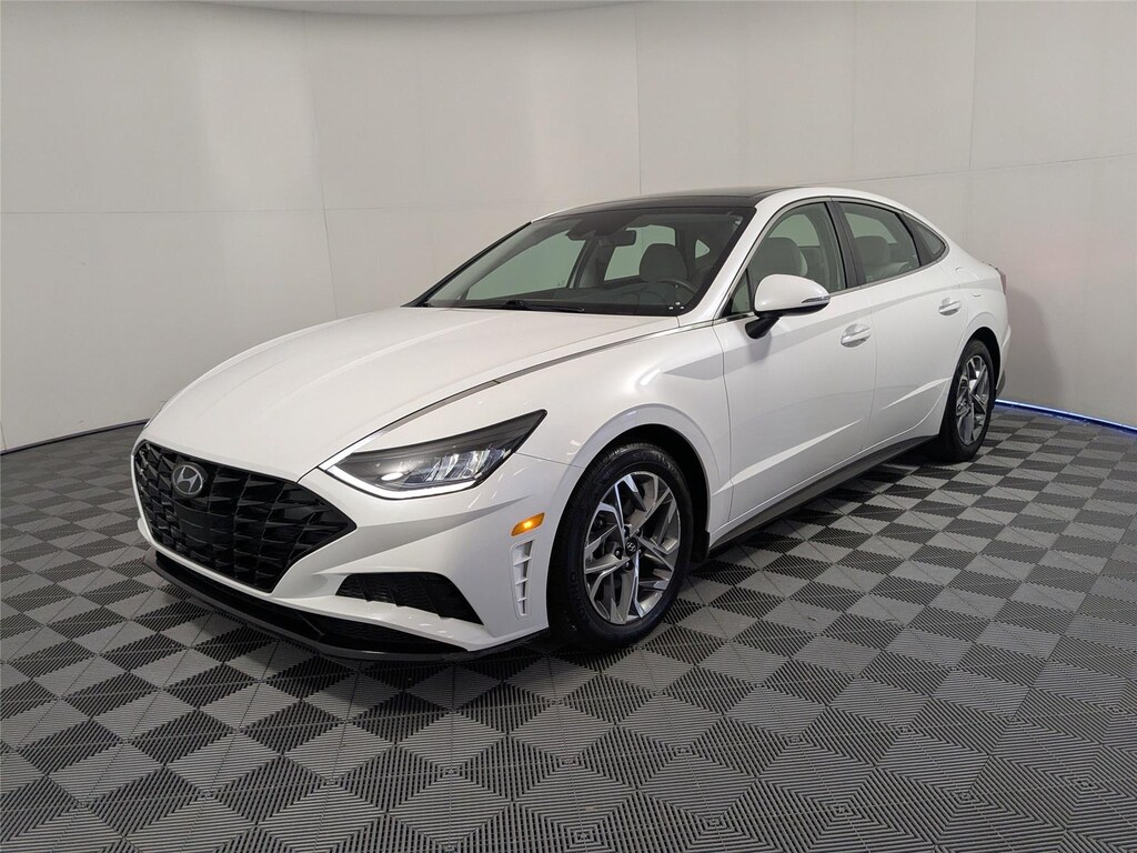 Used 2022 Hyundai Sonata SEL Sedan