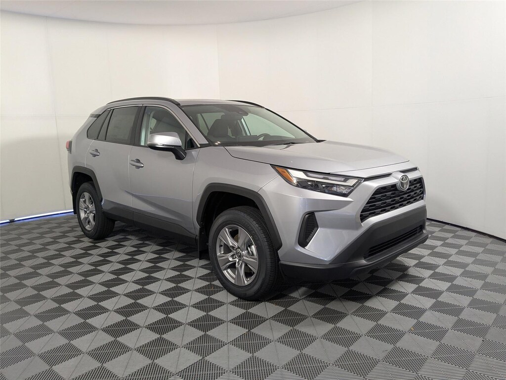 New 2025 Toyota RAV4 XLE SUV