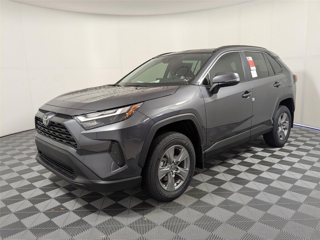 New 2025 Toyota RAV4 XLE SUV