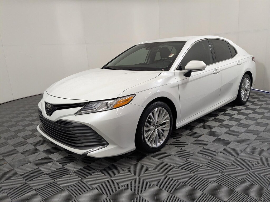 Certified 2019 Toyota Camry XLE Sedan