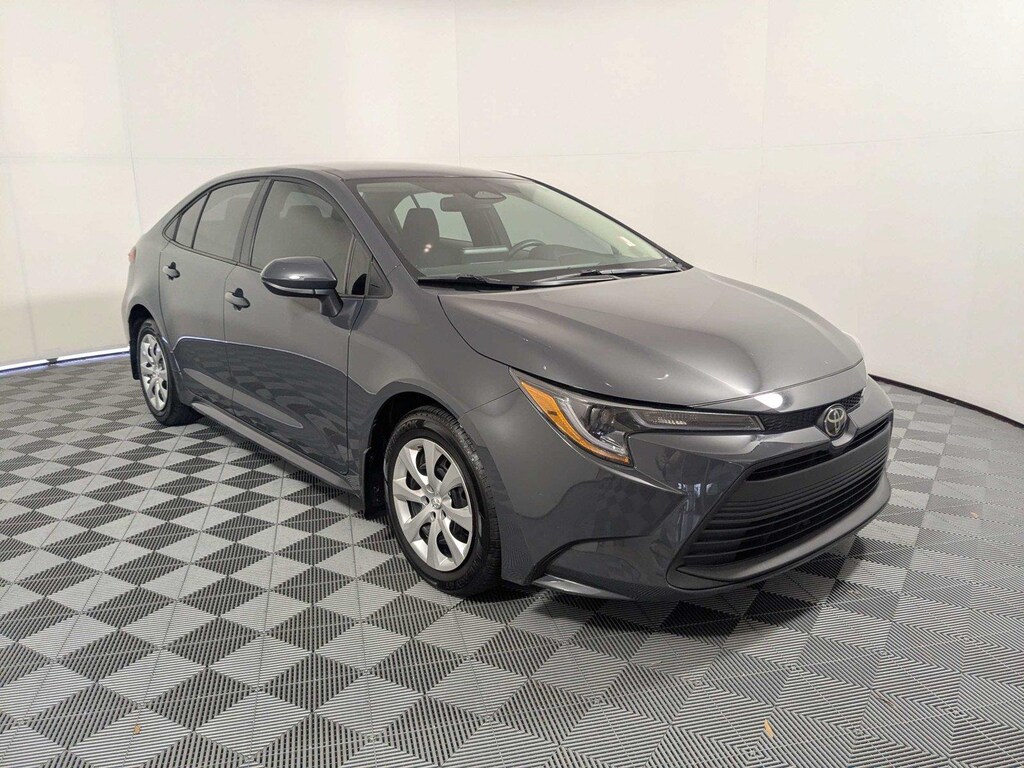 Used 2025 Toyota Corolla LE Sedan
