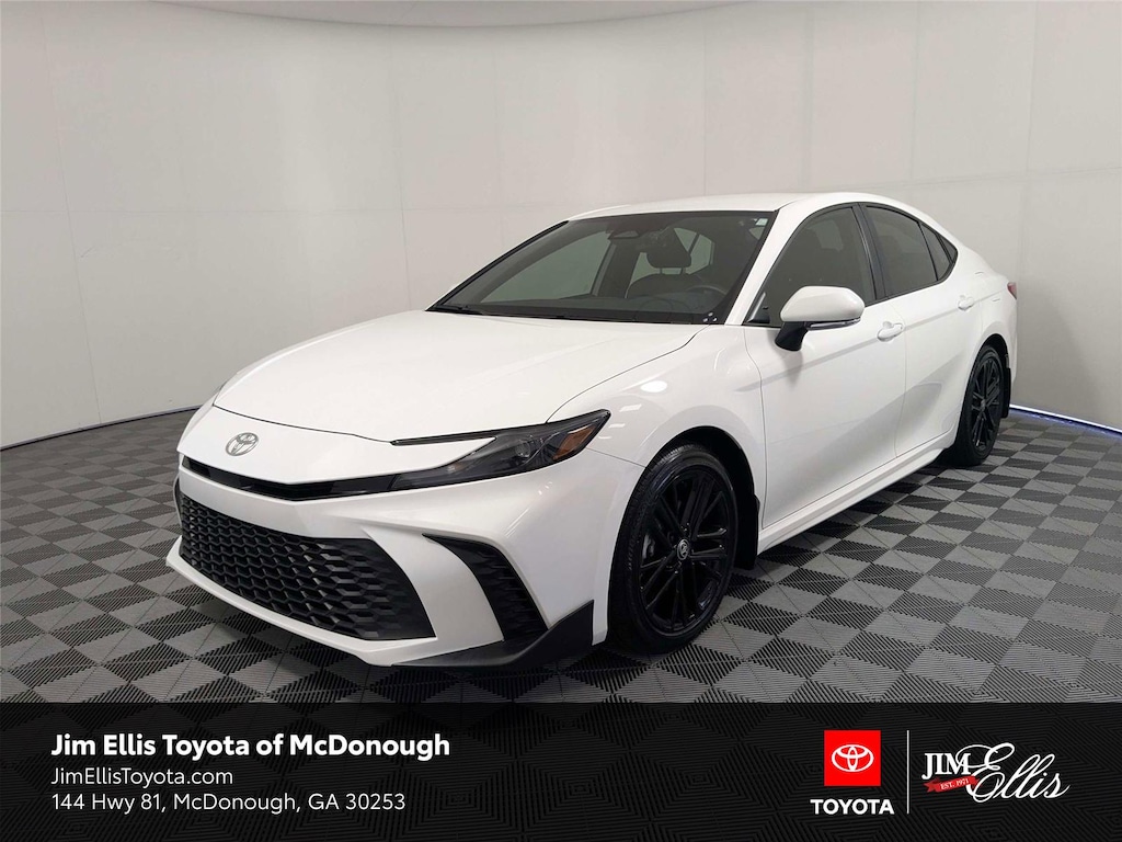 Certified 2025 Toyota Camry XLE Car