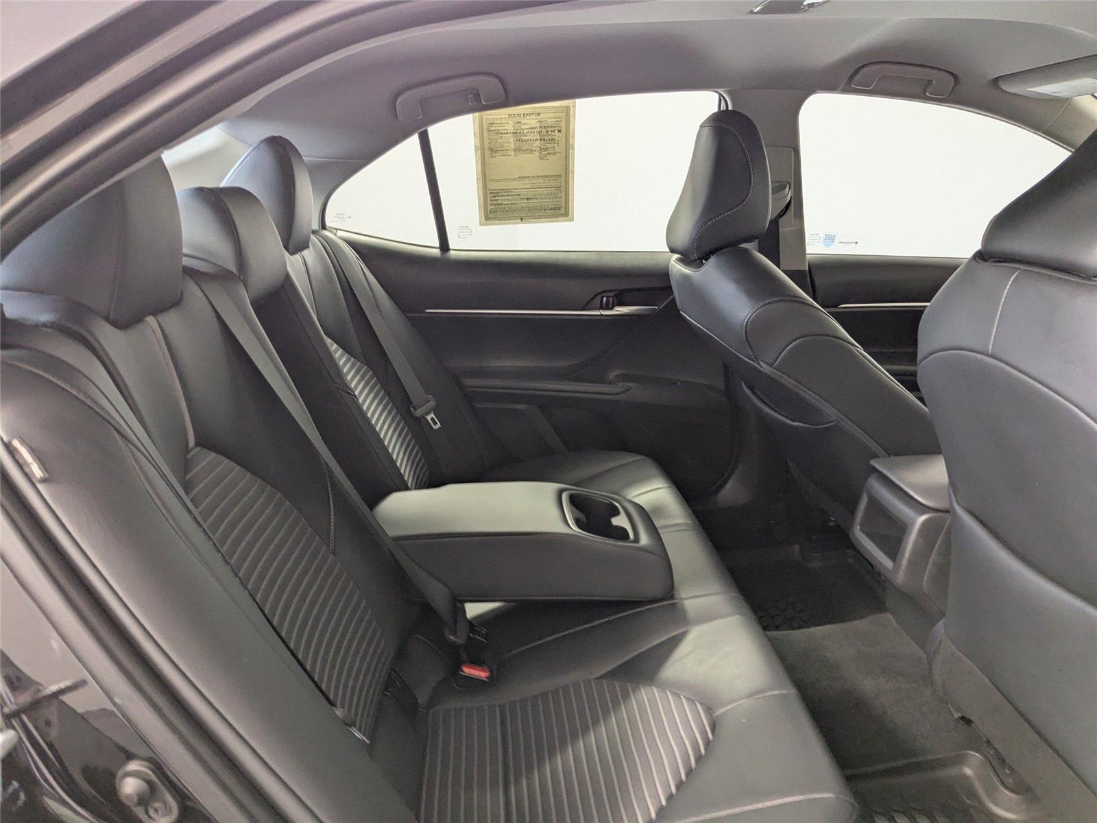 2023 Toyota Camry SE photo 2