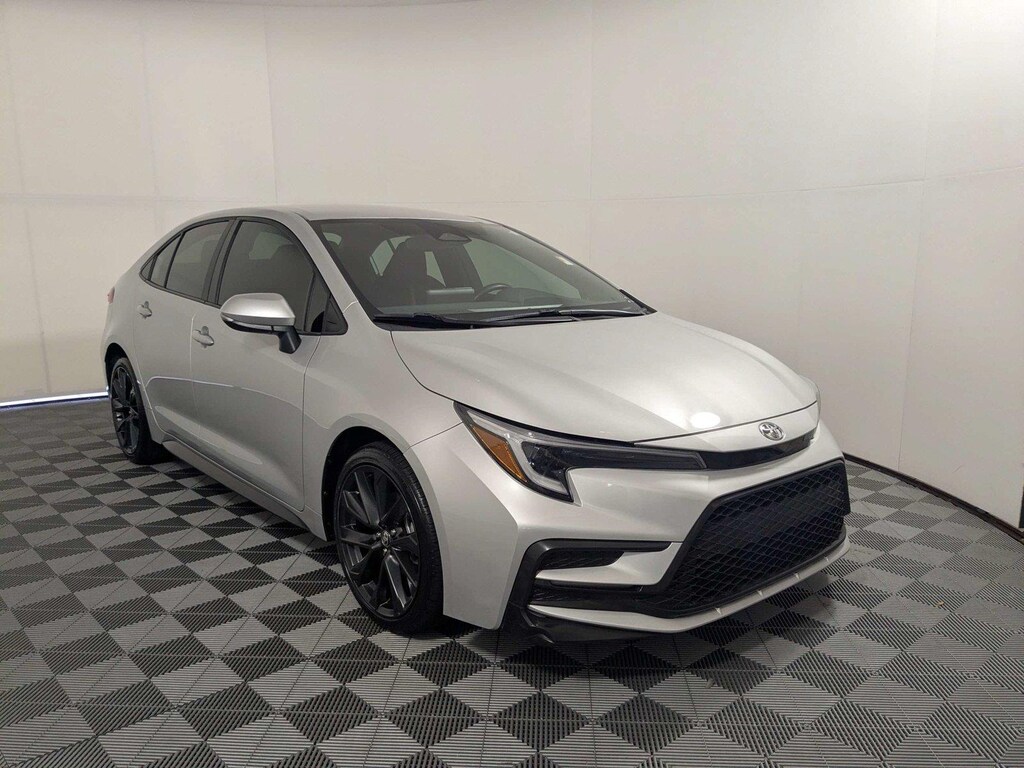 Used 2024 Toyota Corolla SE Sedan