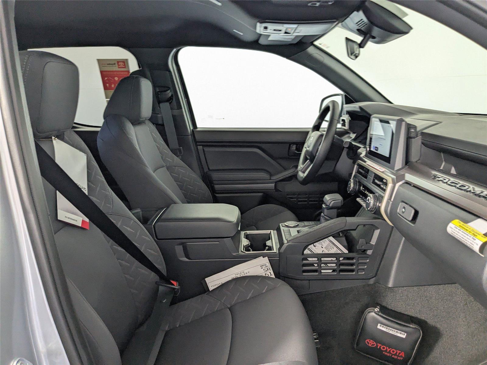 2025 Toyota Tacoma SR5 photo 3