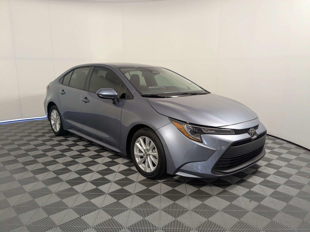 Used 2025 Toyota Corolla LE Sedan