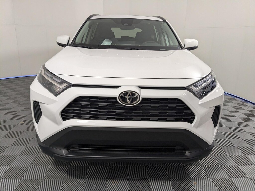 New 2025 Toyota RAV4 XLE SUV