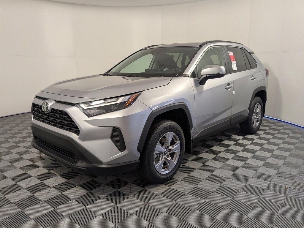 New 2025 Toyota RAV4 XLE SUV