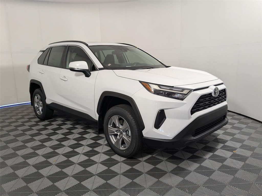 New 2025 Toyota RAV4 XLE SUV