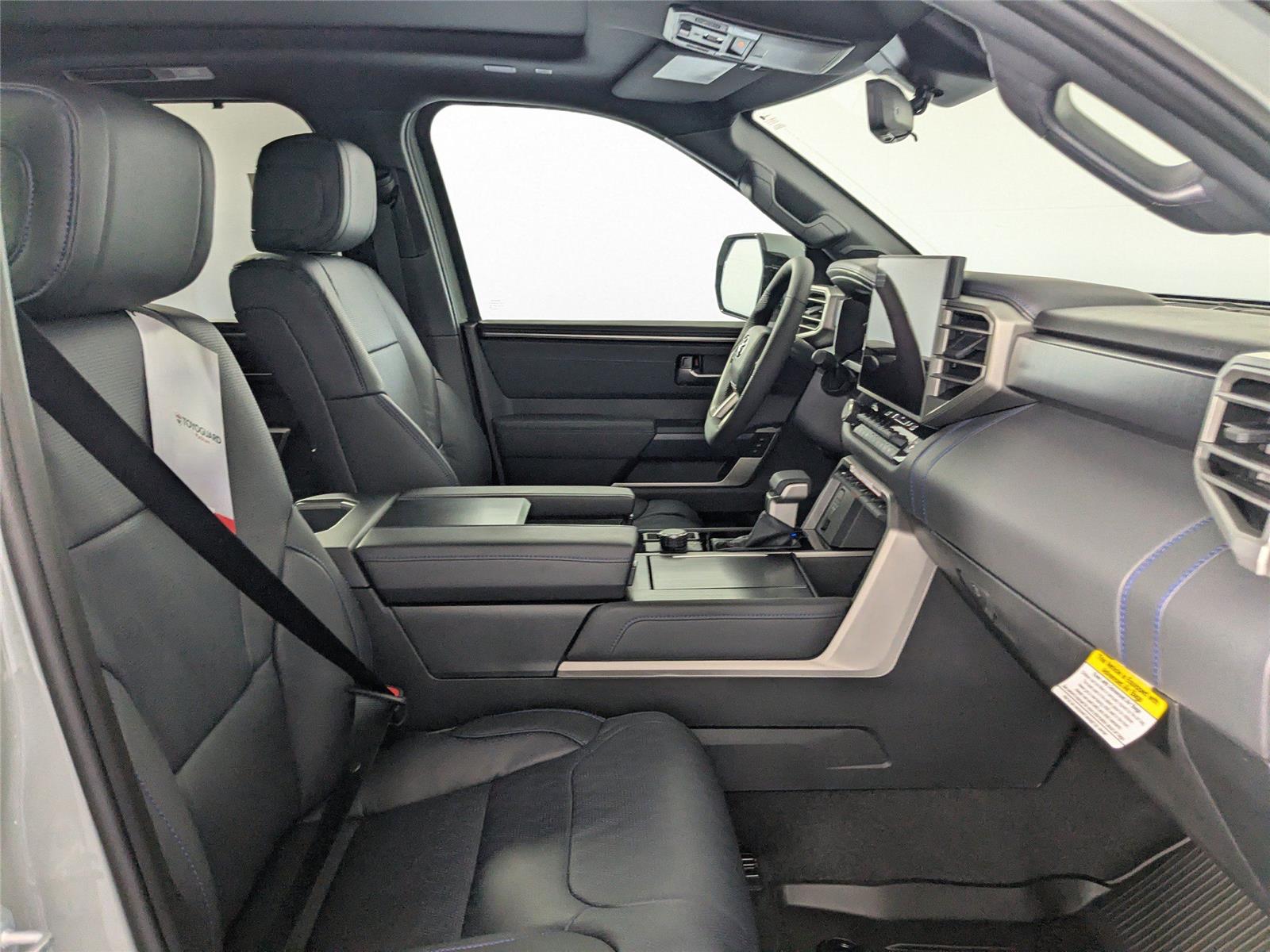 2026 Toyota Sequoia Platinum photo 3