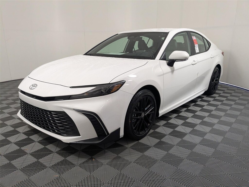 New 2026 Toyota Camry SE Sedan