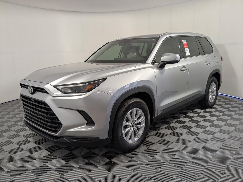 New 2026 Toyota Grand Highlander Hybrid XLE SUV