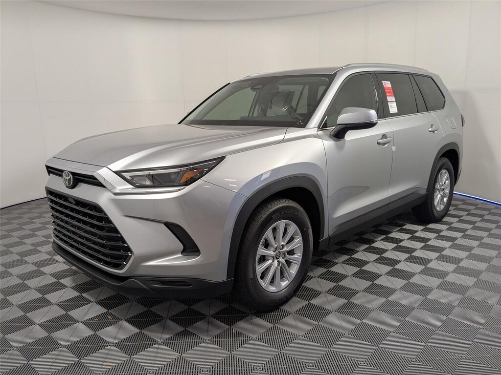 New 2026 Toyota Grand Highlander Hybrid XLE SUV