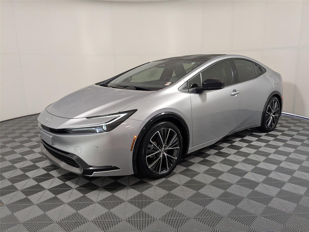 Certified 2024 Toyota Prius XLE Hatchback