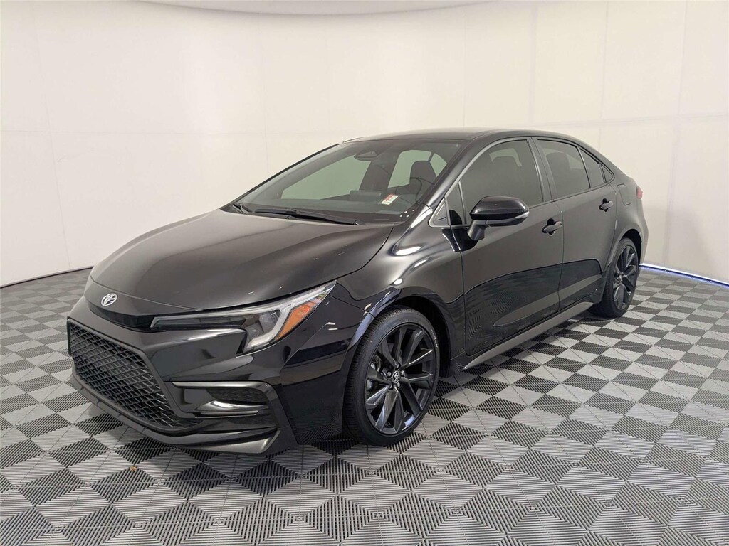 Used 2024 Toyota Corolla SE Sedan