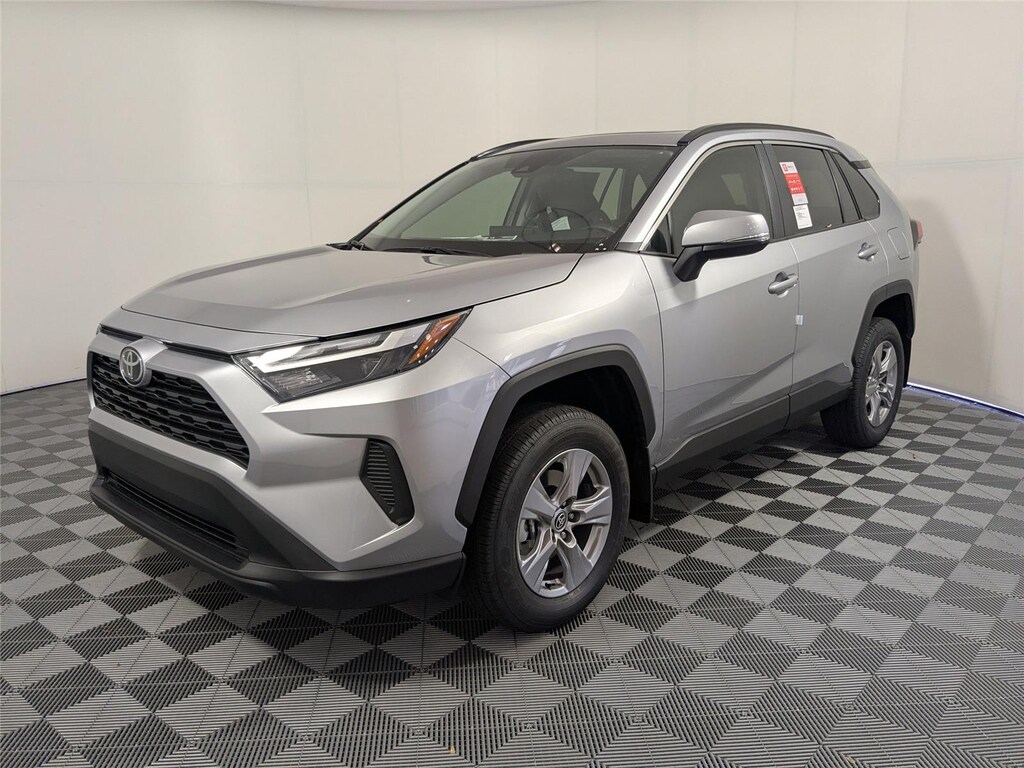 New 2025 Toyota RAV4 XLE SUV