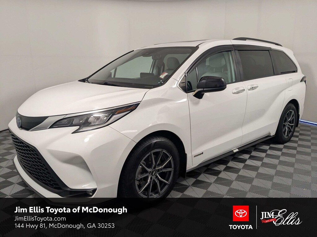 Used 2021 Toyota Sienna XSE Van