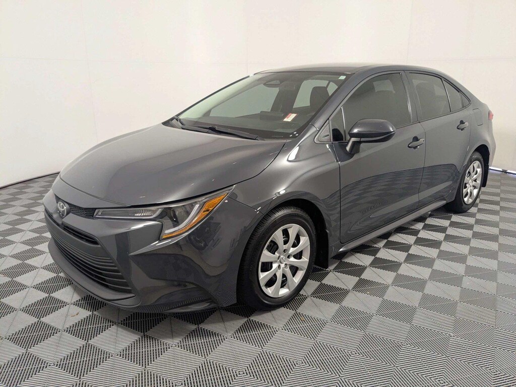 Used 2025 Toyota Corolla LE Sedan