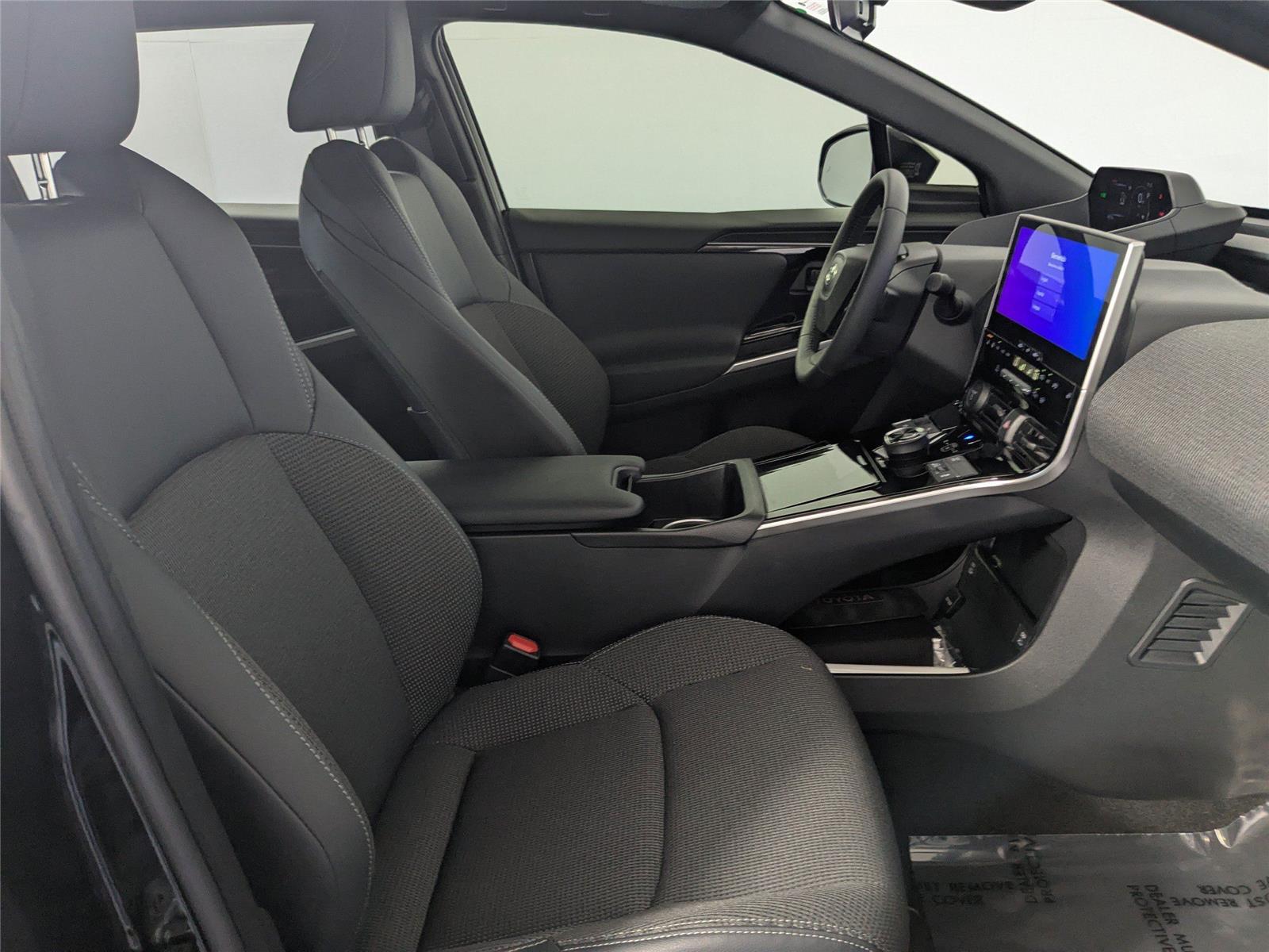 2024 Toyota bZ4X XLE photo 3