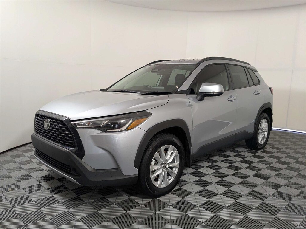 Used 2024 Toyota Corolla LE