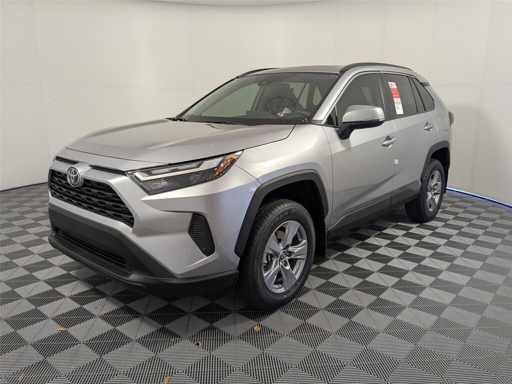 New 2025 Toyota RAV4 XLE SUV