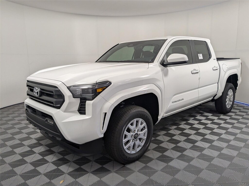 New 2026 Toyota Tacoma SR5 Truck