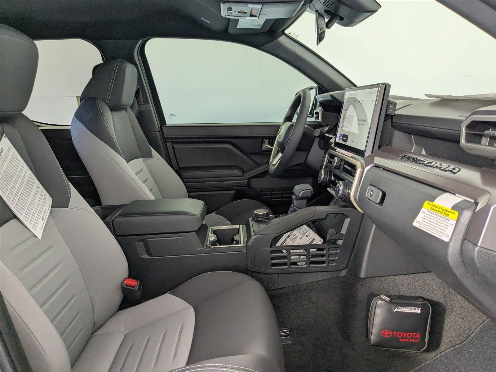 2025 Toyota Tacoma TRD Sport Double Cab photo 3