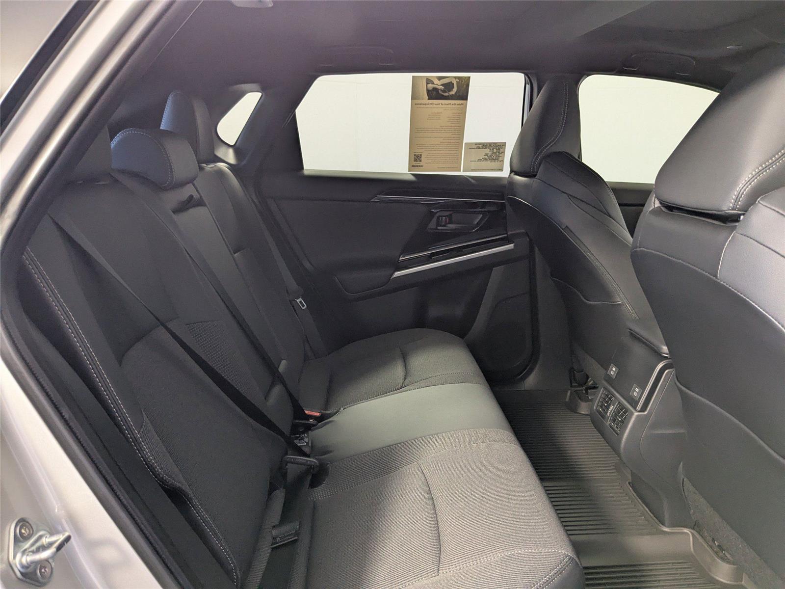 2025 Toyota bZ4X XLE photo 2