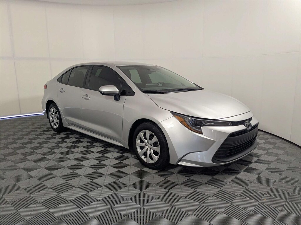 Used 2024 Toyota Corolla LE Sedan