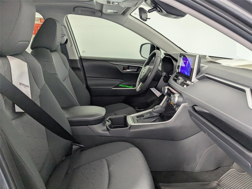 New 2025 Toyota RAV4 XLE SUV