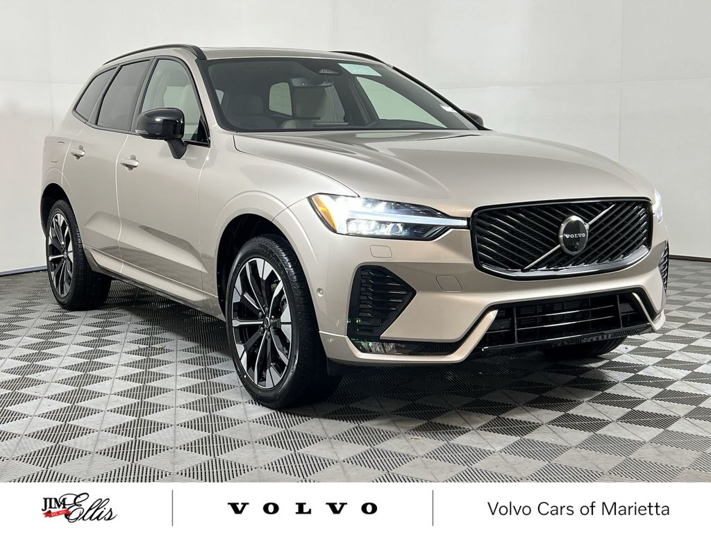 2026 Volvo XC60 Plus's photo