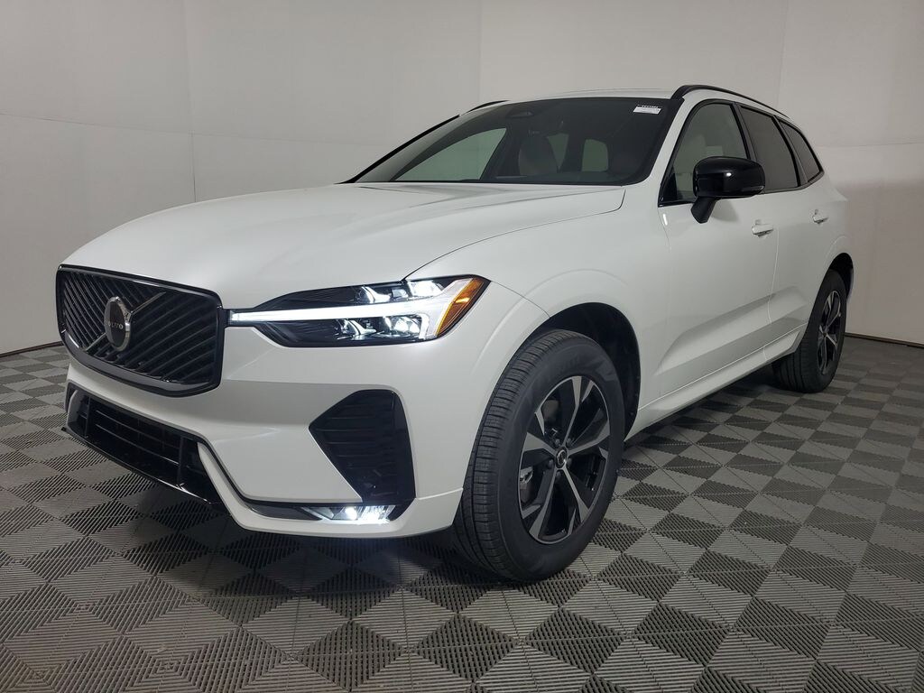 New 2026 Volvo XC60 B5 Core SUV