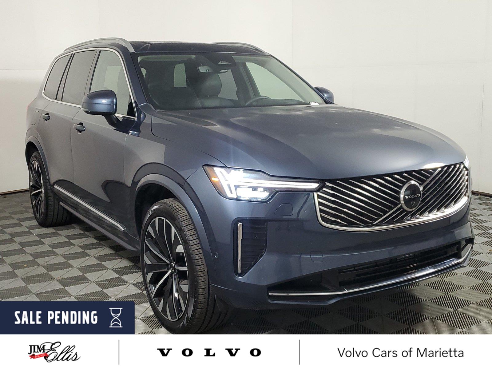 2025 Volvo XC90 Plug-In Hybrid