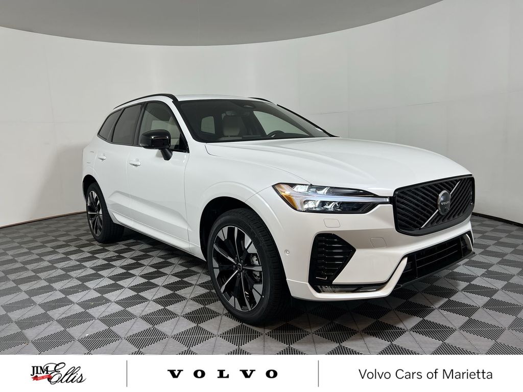2026 Volvo XC60 B5 Plus photo 2