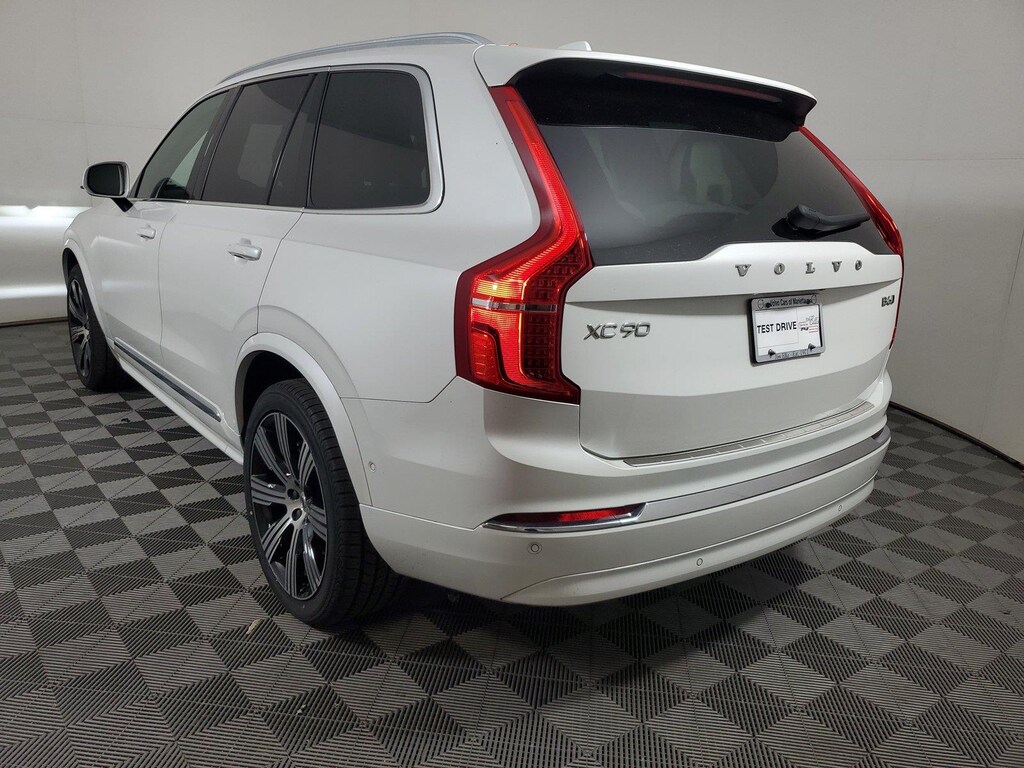 Certified 2024 Volvo XC90 B6 Ultimate Bright 7-Seater SUV