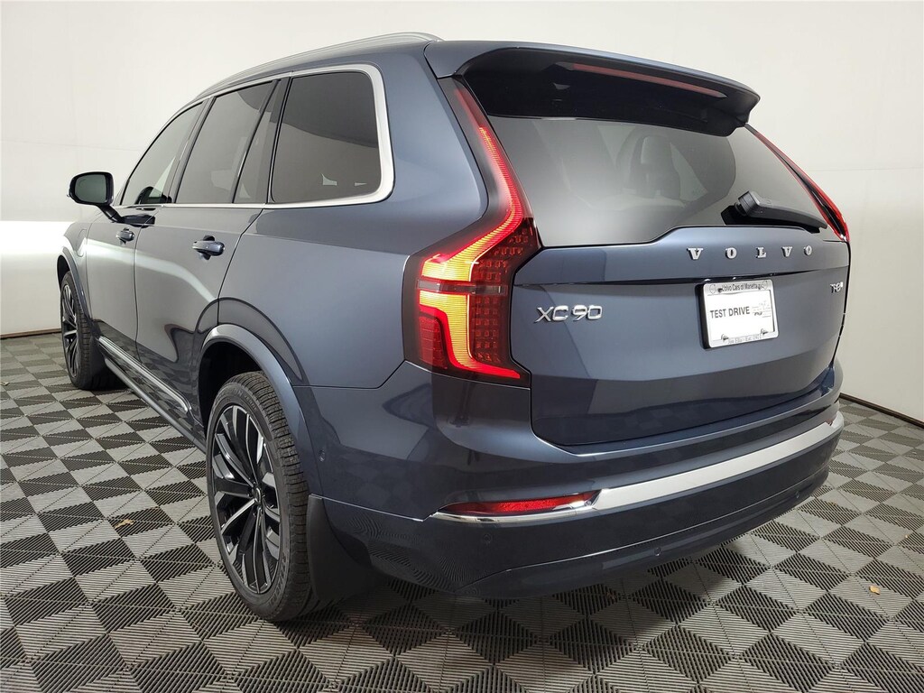 New 2026 Volvo XC90 plug-in hybrid T8 Ultra 7-Seater SUV