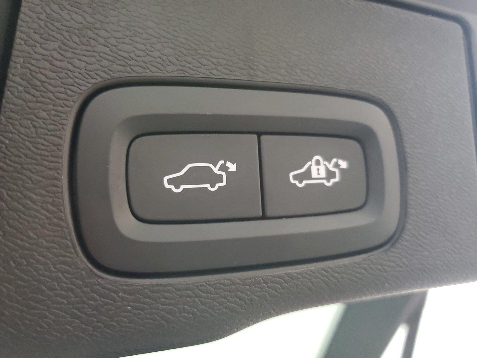 2026 Volvo XC60 Core - Photo 10