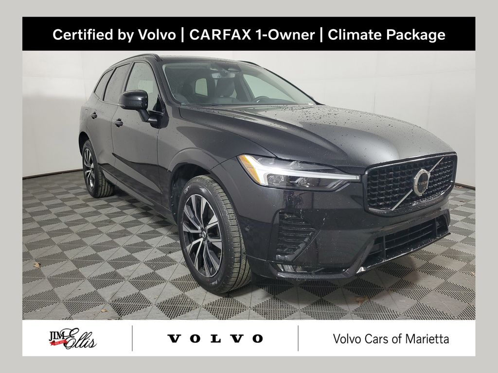 2024 Volvo XC60 B5 Plus Dark Theme AWD's photo