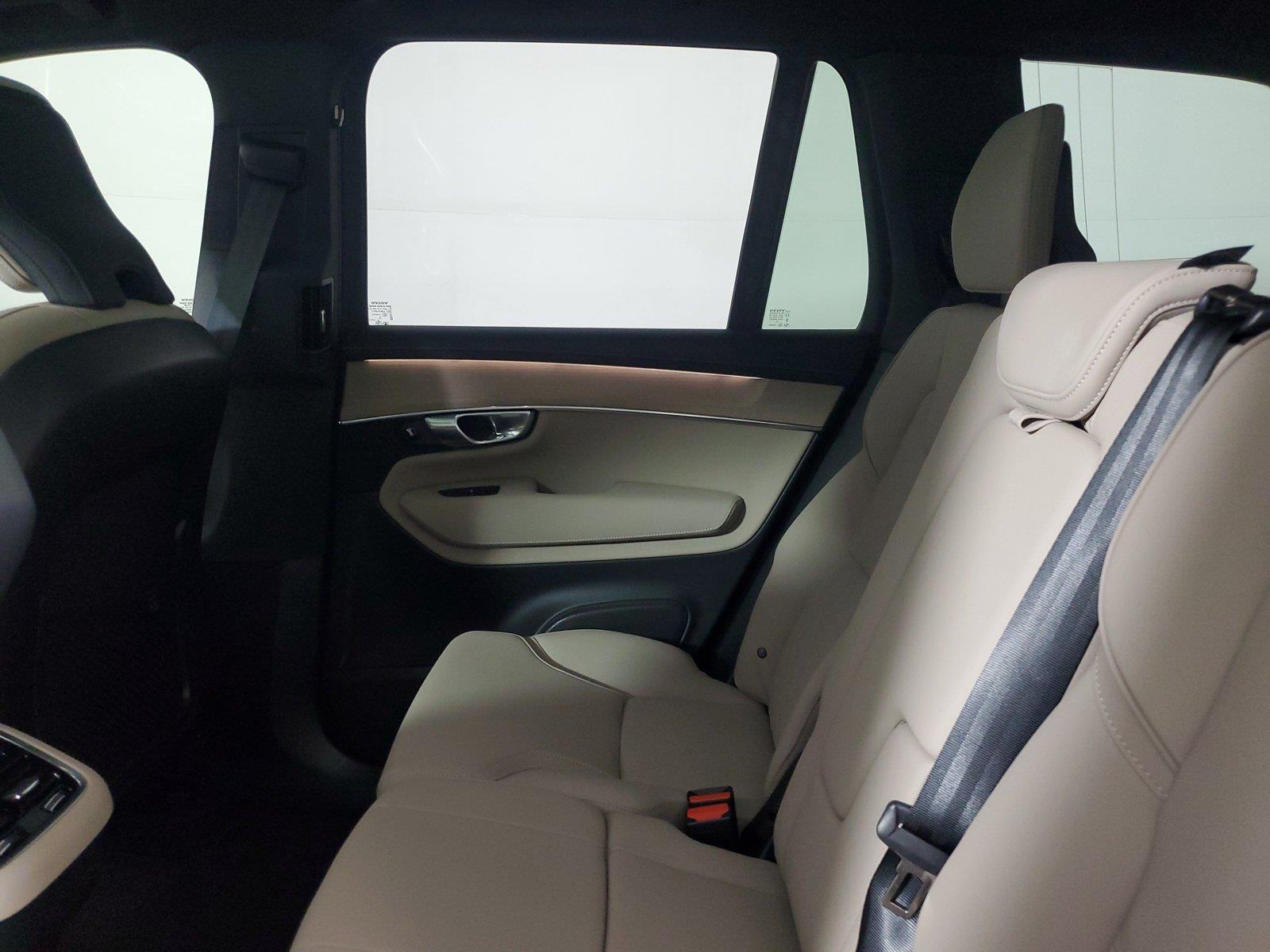 2026 Volvo XC90 Plus - Photo 12