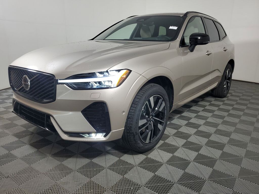 New 2026 Volvo XC60 B5 Plus SUV