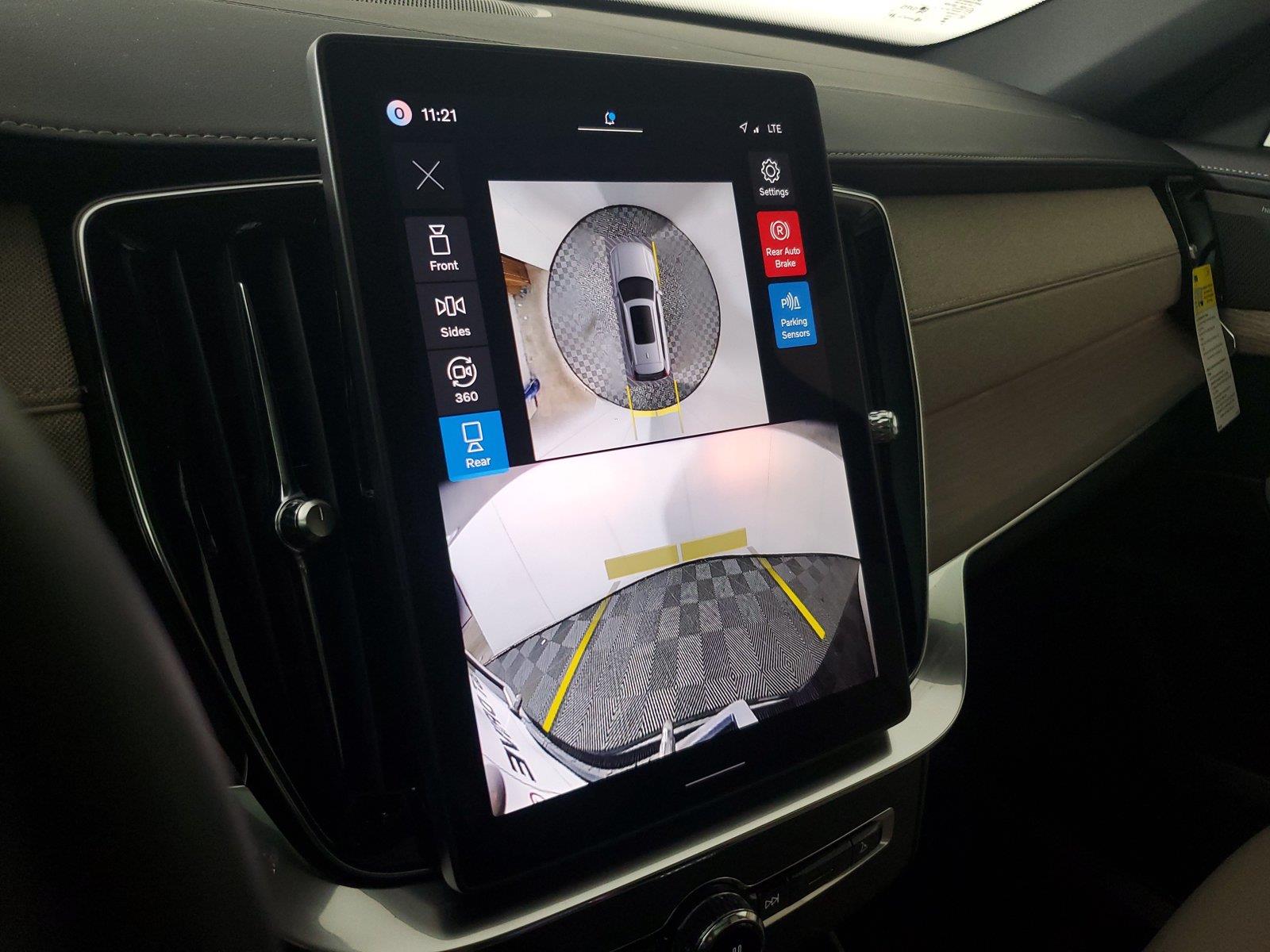 2026 Volvo XC90 Plus - Photo 29