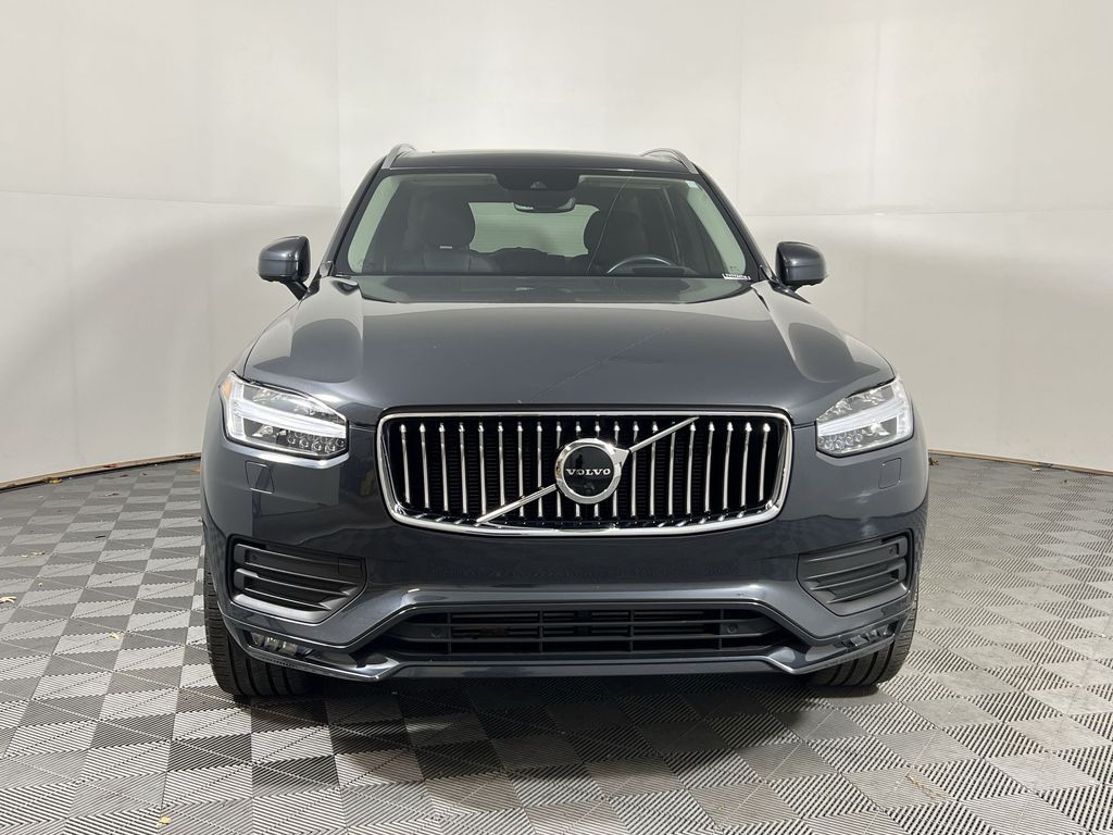 2021 Volvo XC90 T6 Momentum photo 3