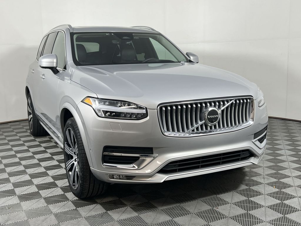 2023 Volvo XC90 AWD Ultimate photo 3