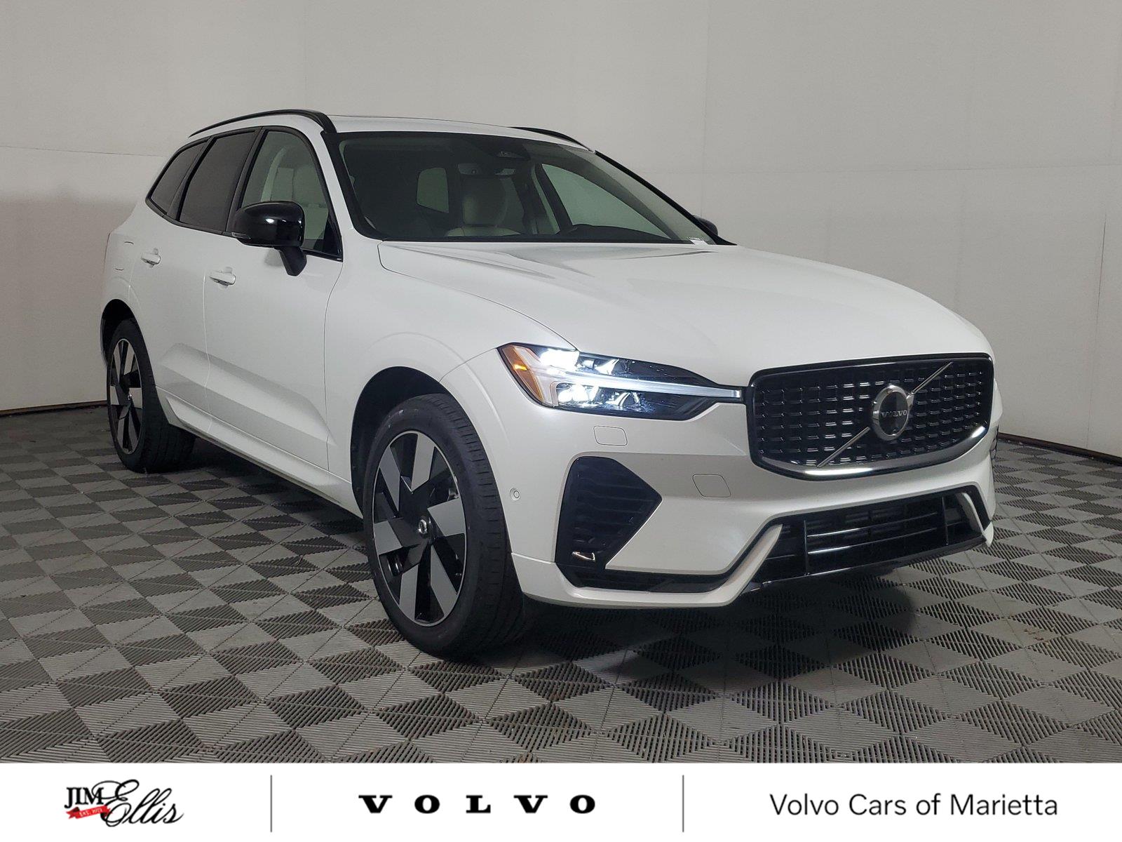 2024 Volvo XC60 Recharge Plug-In Hybrid