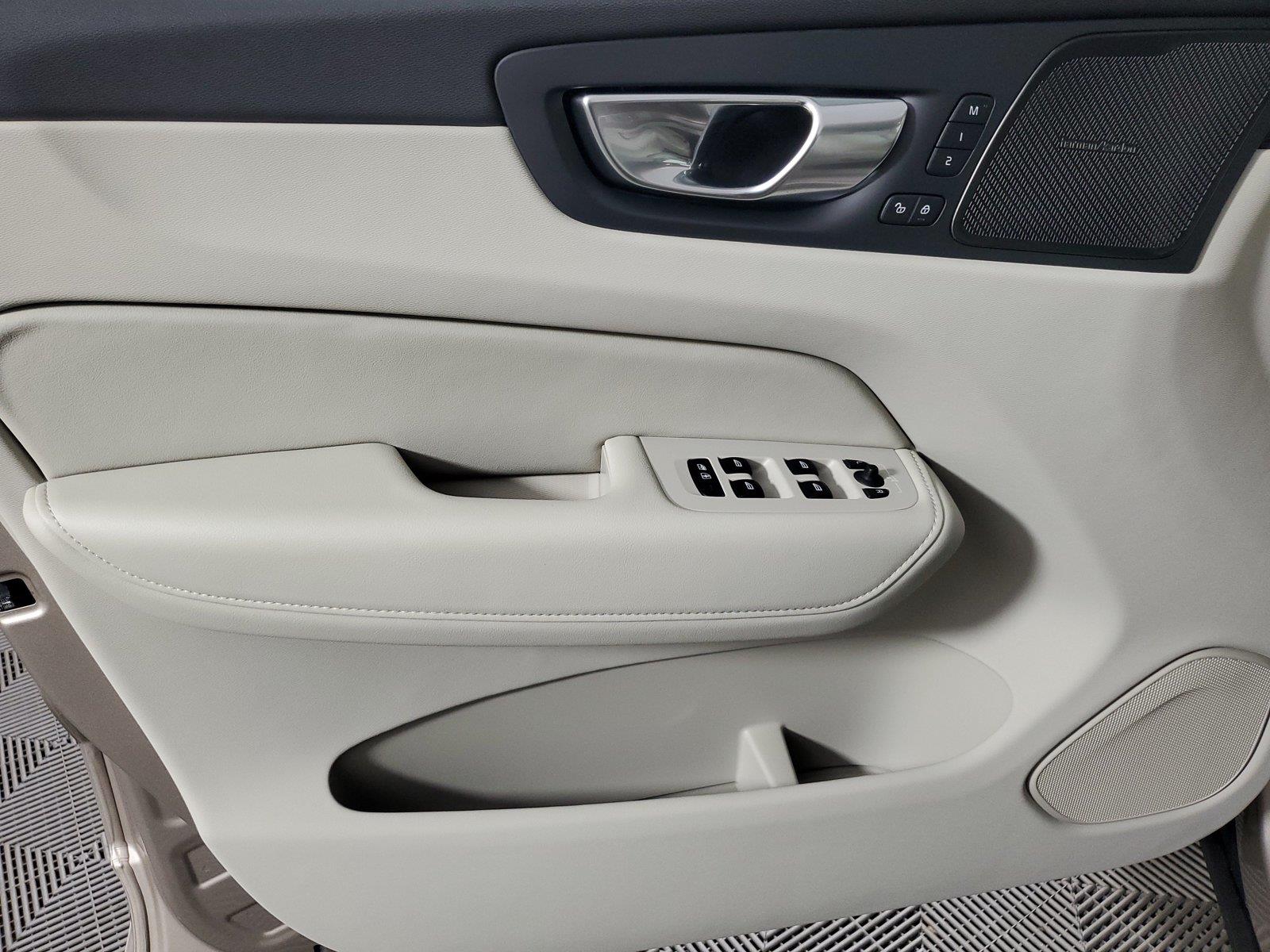 2026 Volvo XC60 Ultra - Photo 19