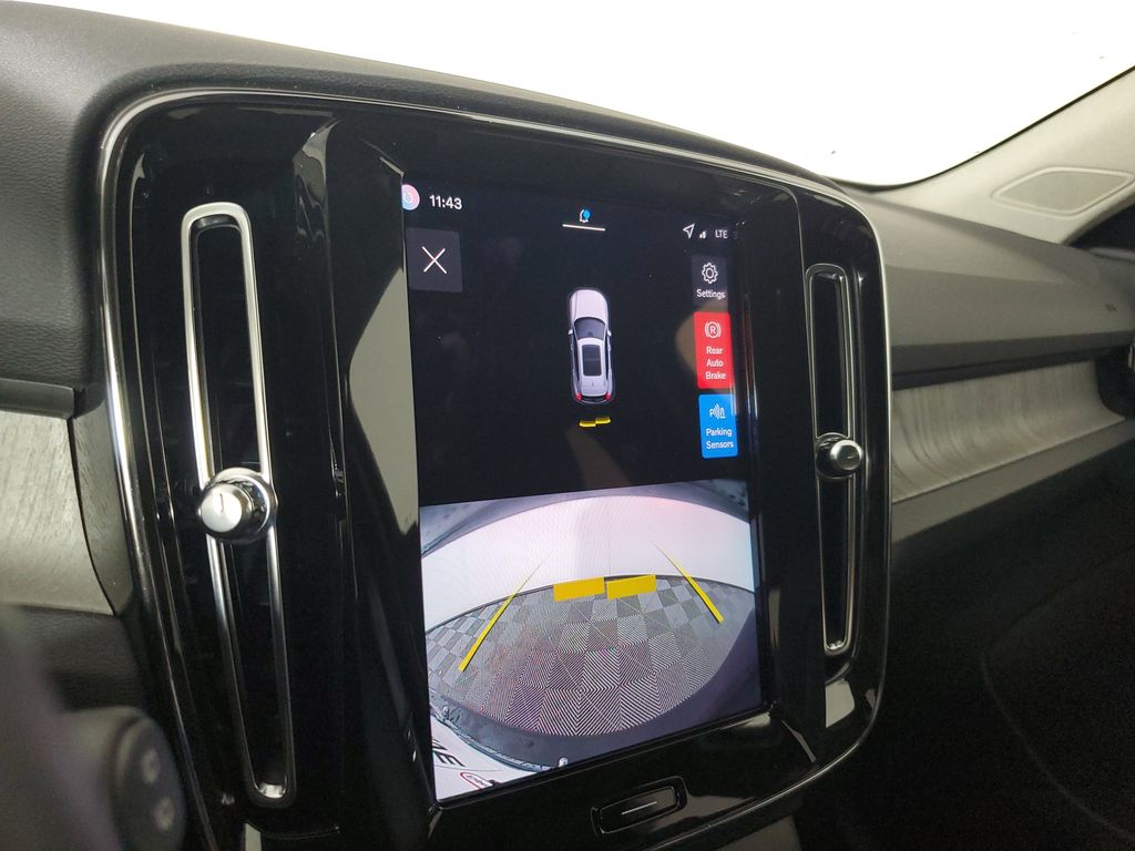 2026 Volvo XC40 Core - Photo 31