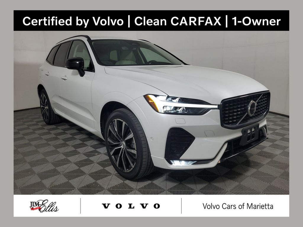 2023 Volvo XC60 B5 Plus Dark Theme AWD's photo