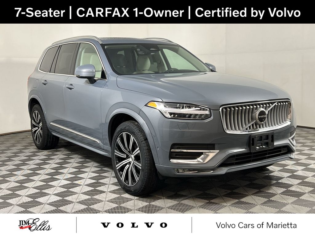 2023 Volvo XC90 Plus's photo