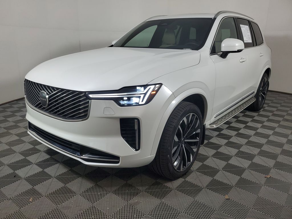 2025 Volvo XC90 Core - Photo 4